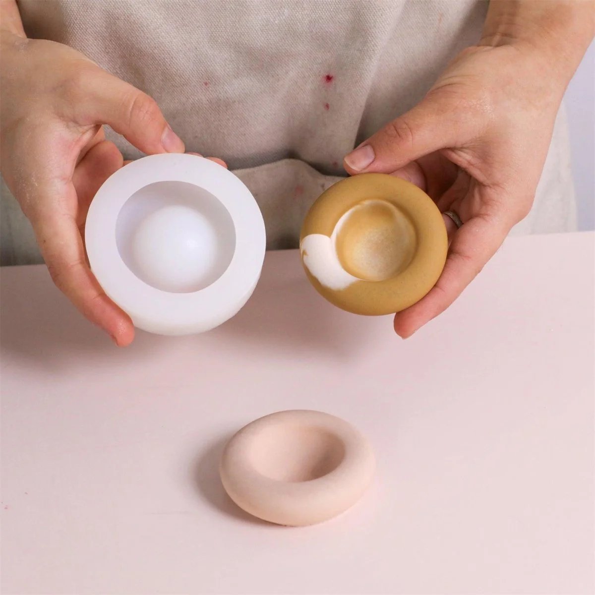 1-Egg Ripple Round Egg Tray Mold - Image 6