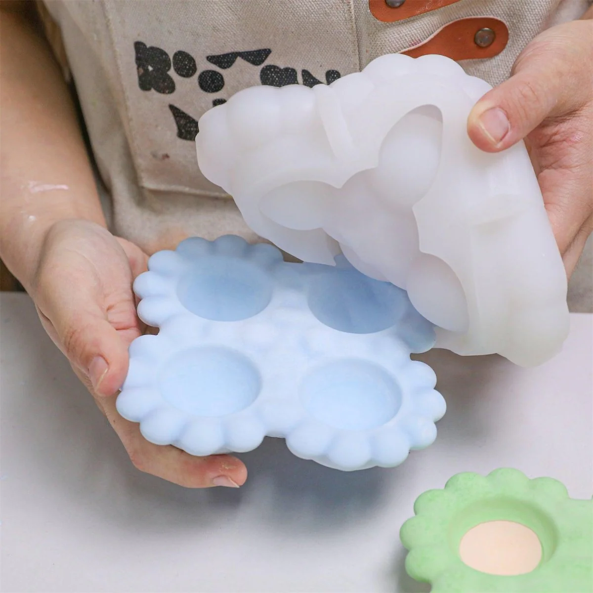 4-Egg Bubbly Bloom Egg Tray Mold - Image 4