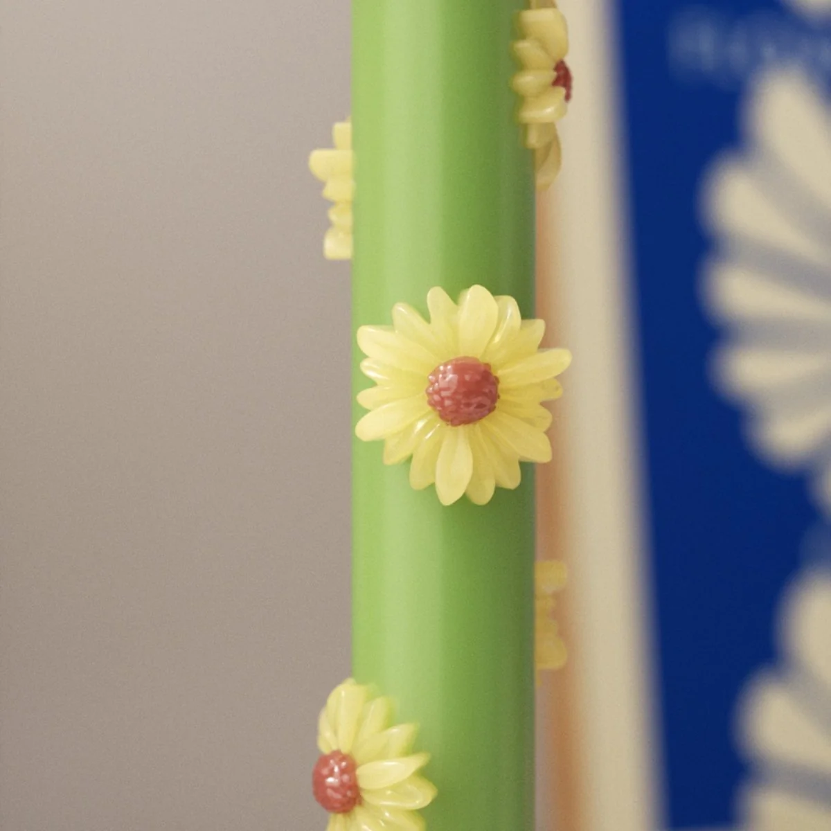 BLOSSOM Taper Candle Daisy Delight - Set of 2 - Fresh Green & Sky Blue-Short Version - Image 5