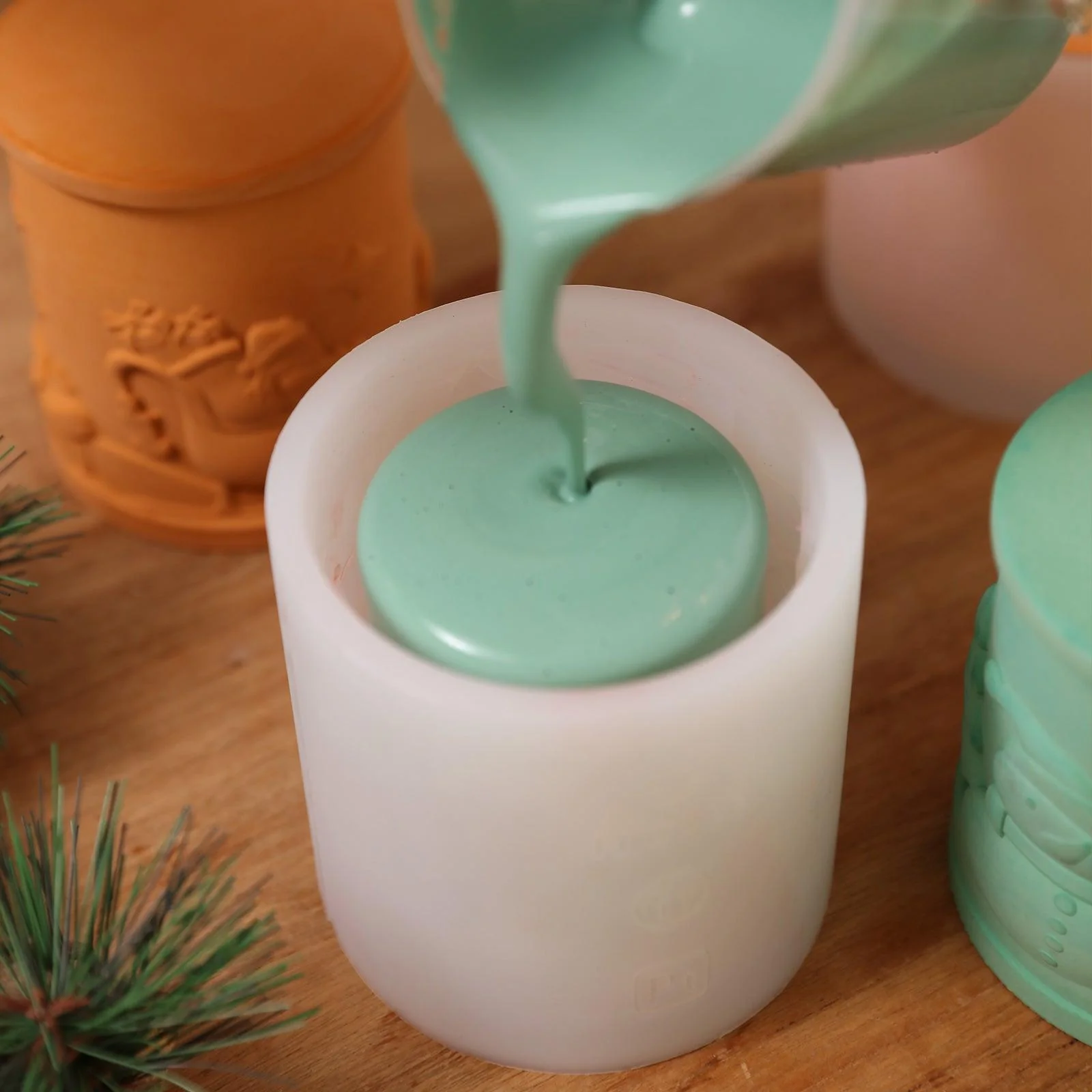 6.5oz Christmas Themed Candle Jar with Lid Silicone Mould - Image 3