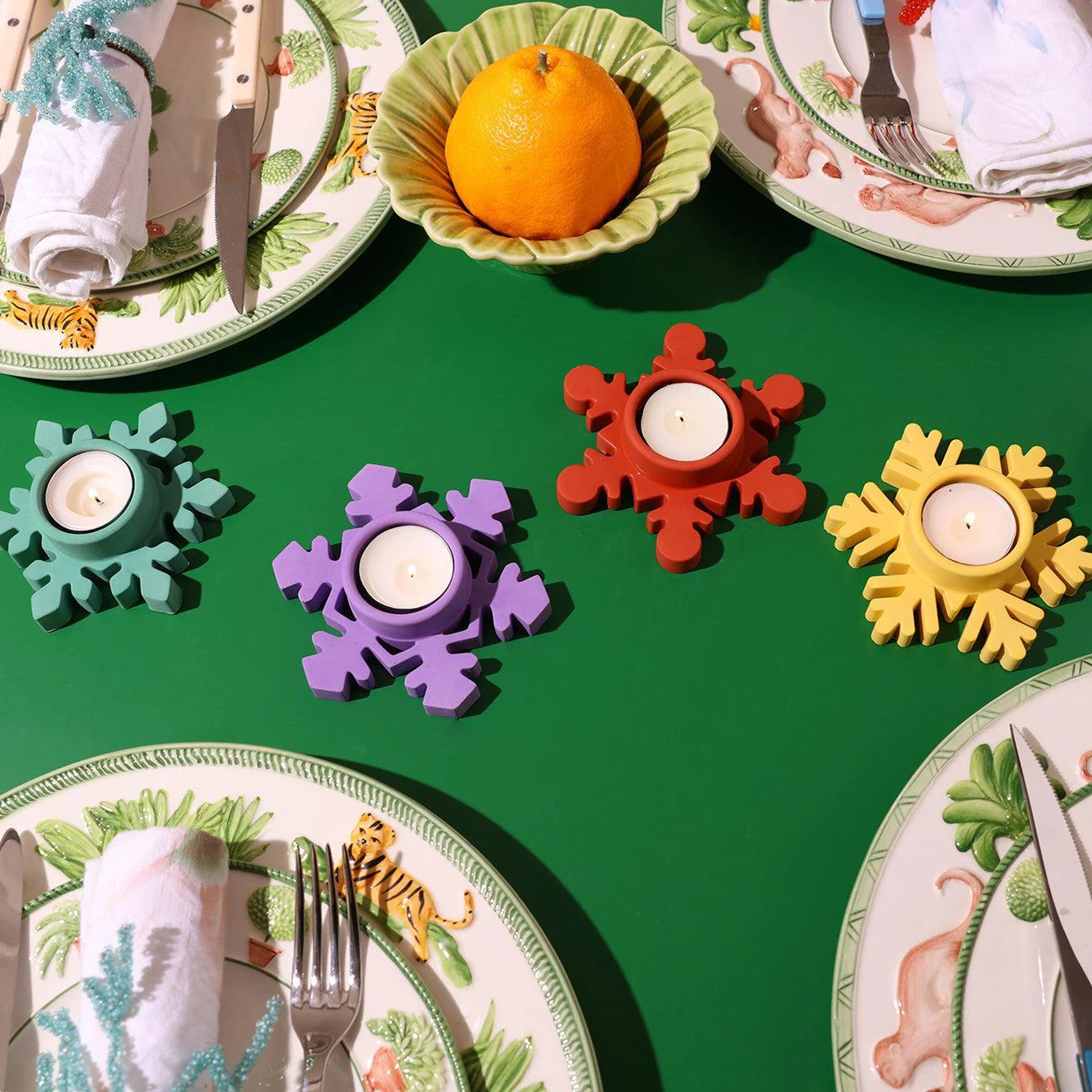 A Set of Four Christmas Snow Flake Tealight Candle Holder Silicone Molds - Image 6