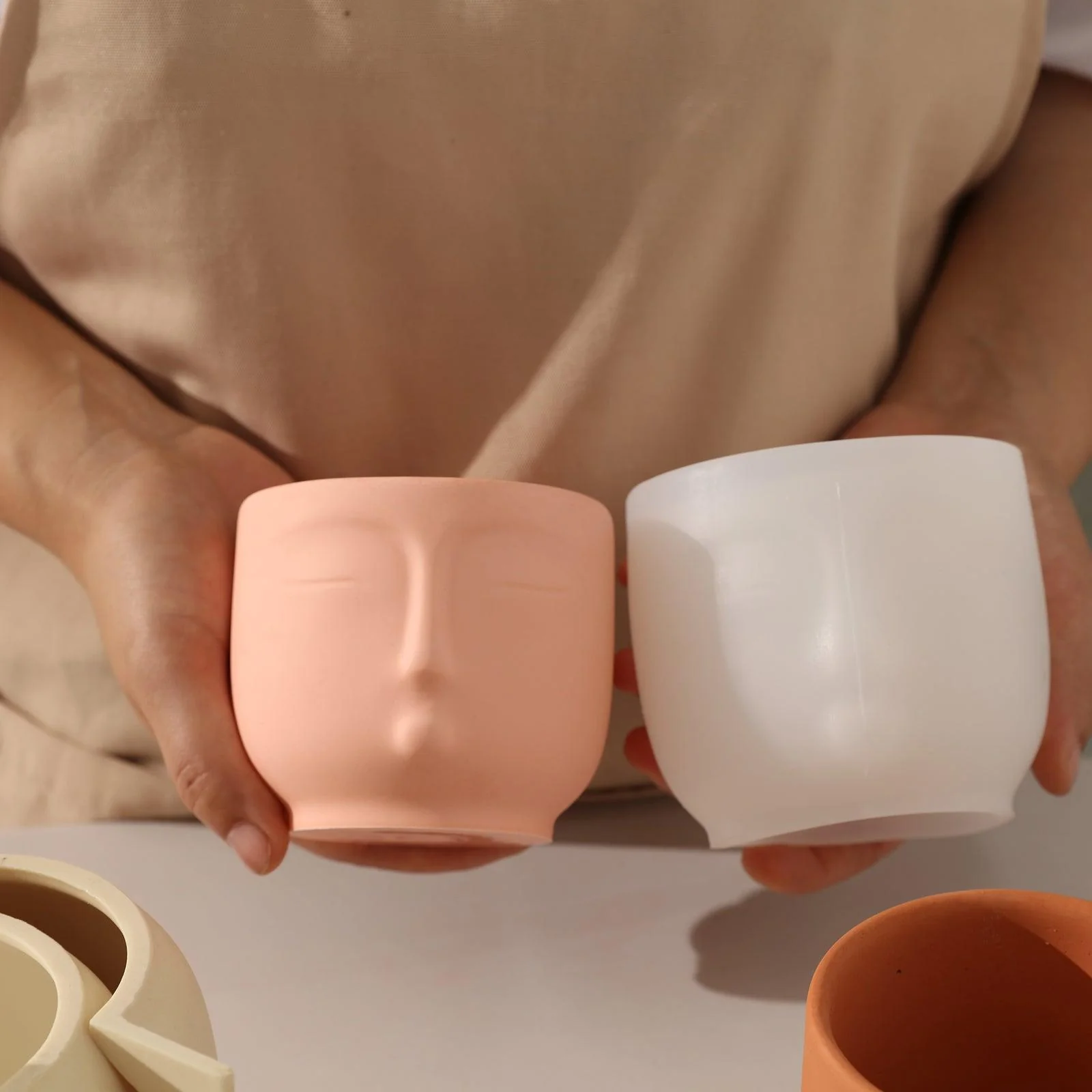 Hazy Human Face Candle Jar Silicone Mold - Image 3