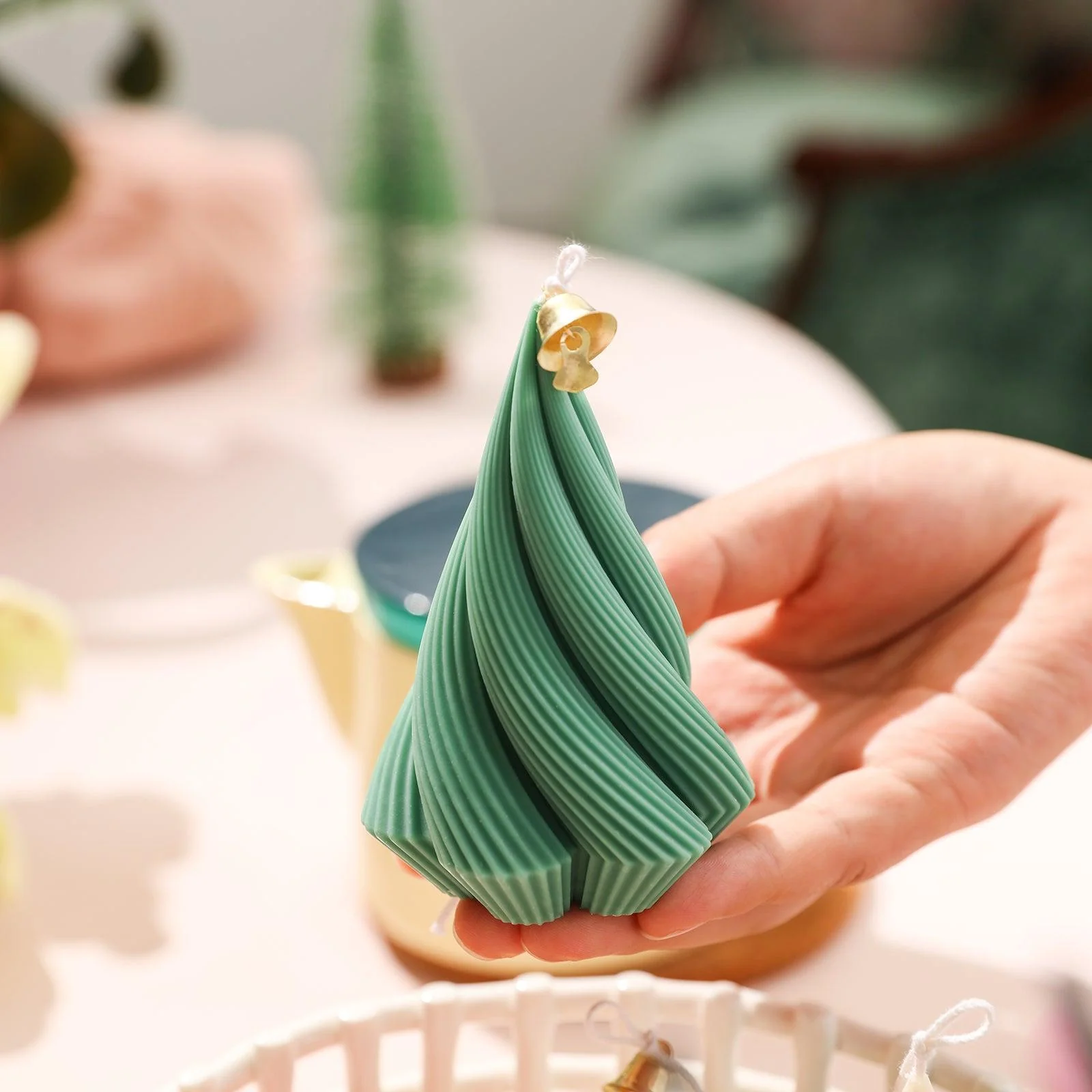 Spiral Christmas Tree Candle Silicone Mold - Image 4