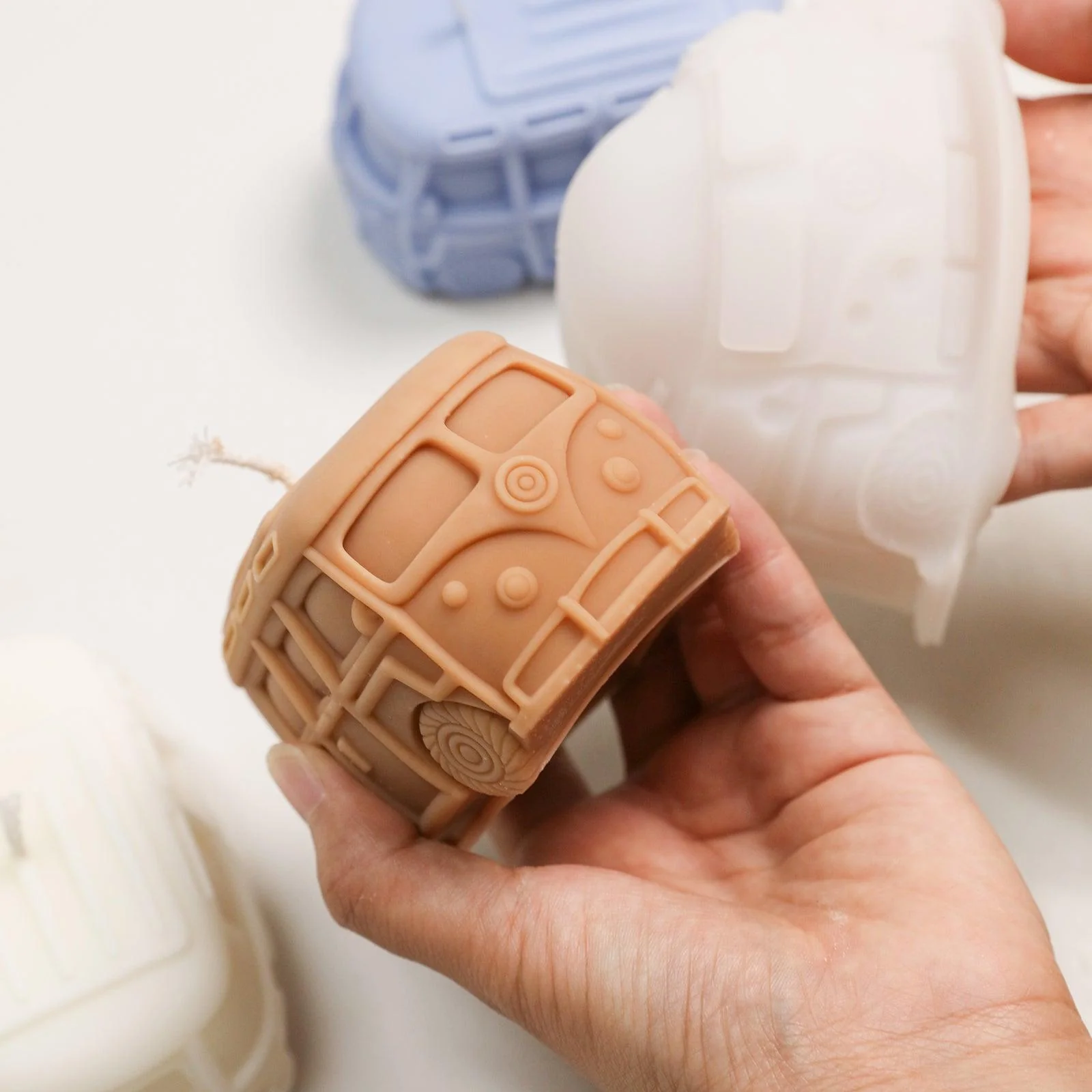 Kombi Vintage Camper Van Candle Silicone Mold - Image 2