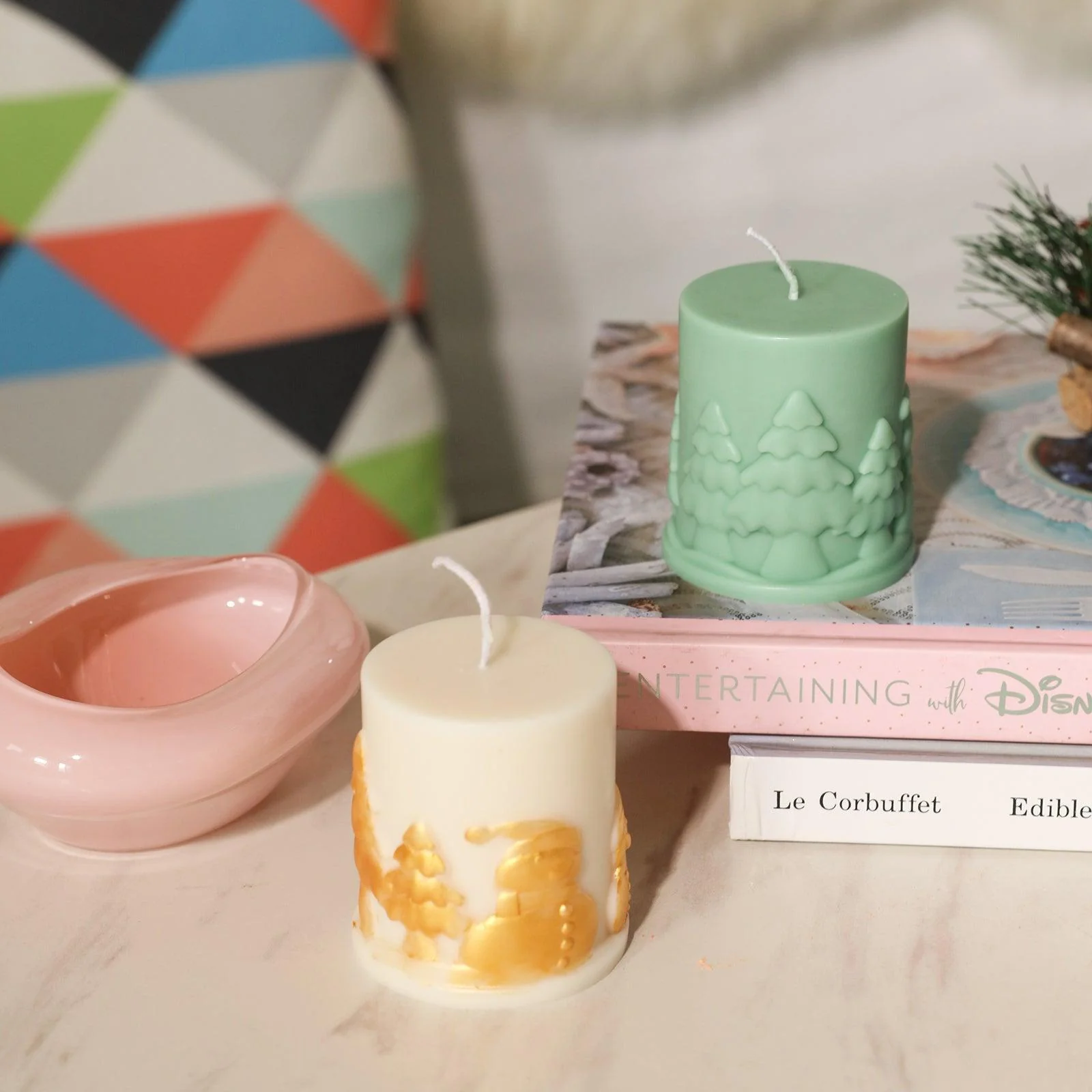 Embossed Christmas-themed Pillar Candle Mold - Image 5