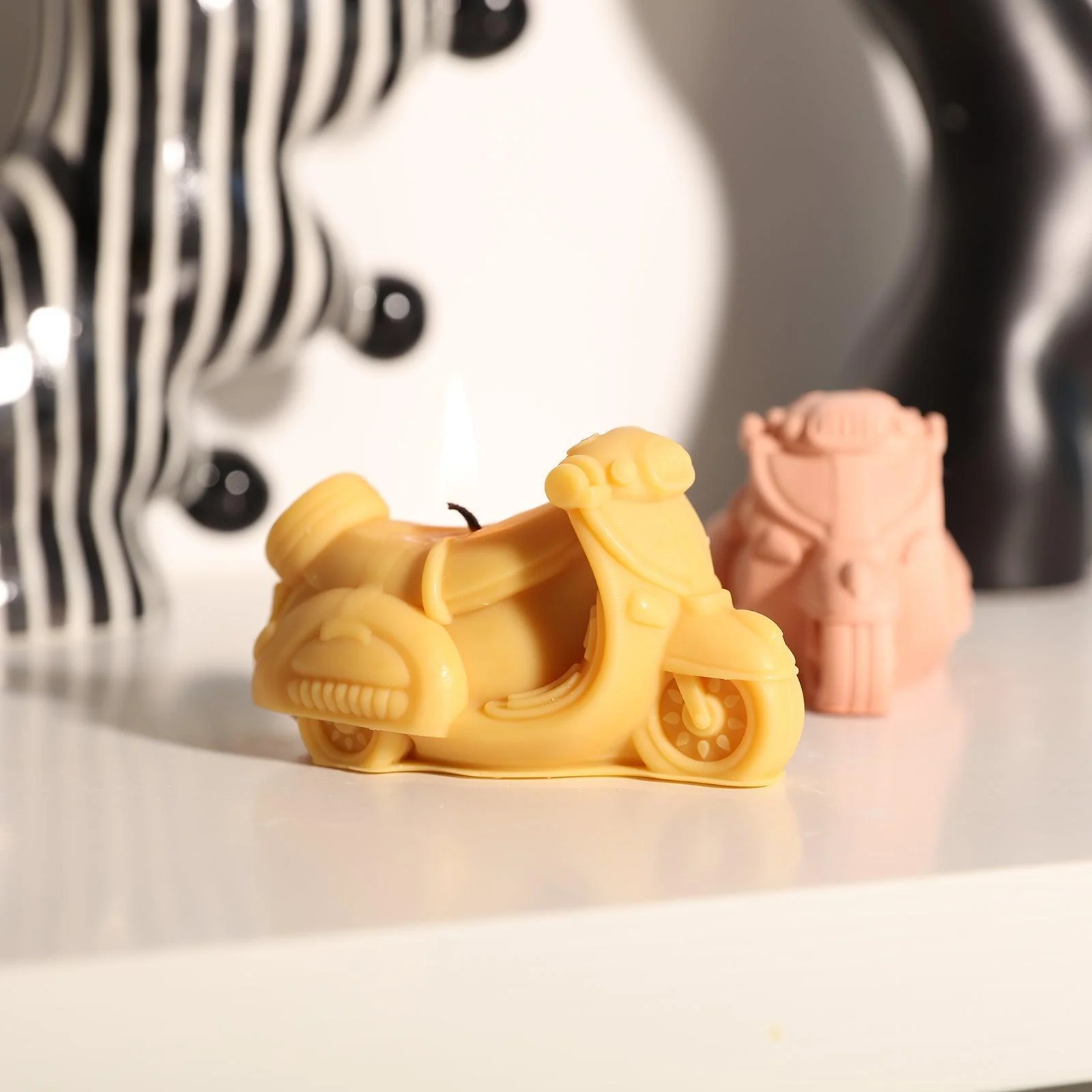 Italian Vintage Motorcycle Candle Silicone Mold - Image 5