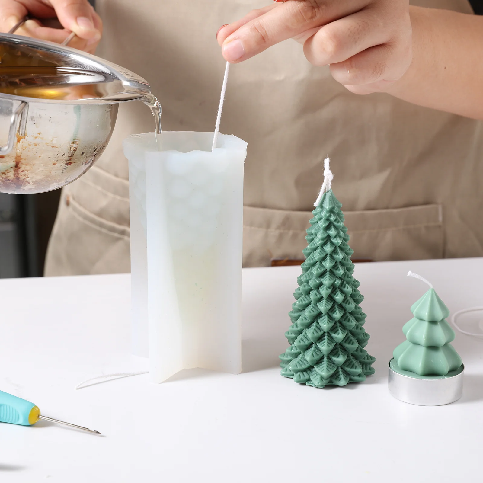 4'' Chritsmas Pine Tree Candle Silicone Mold - Image 2