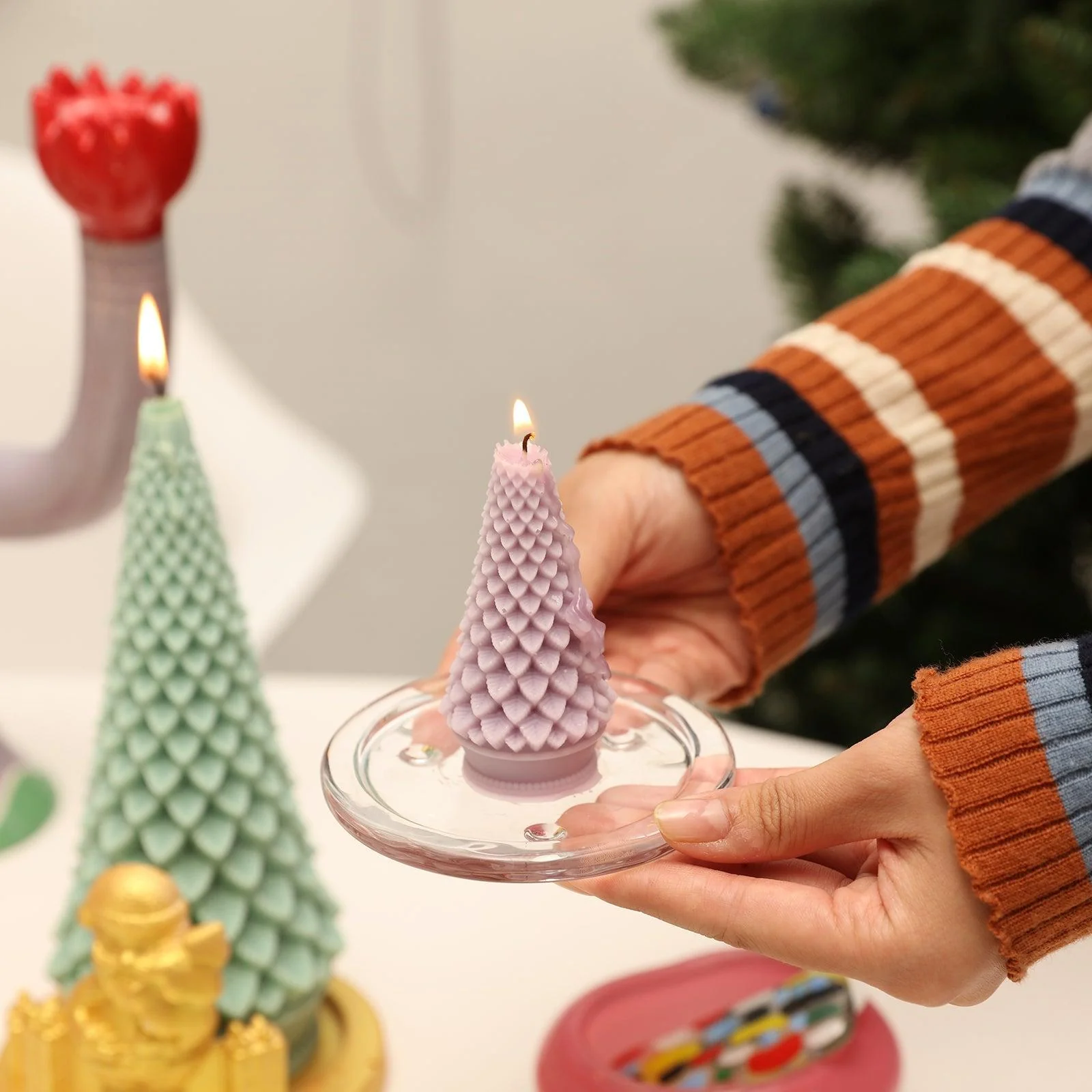 4'' Conical Christmas Tree Candle Silicone Mold - Image 4