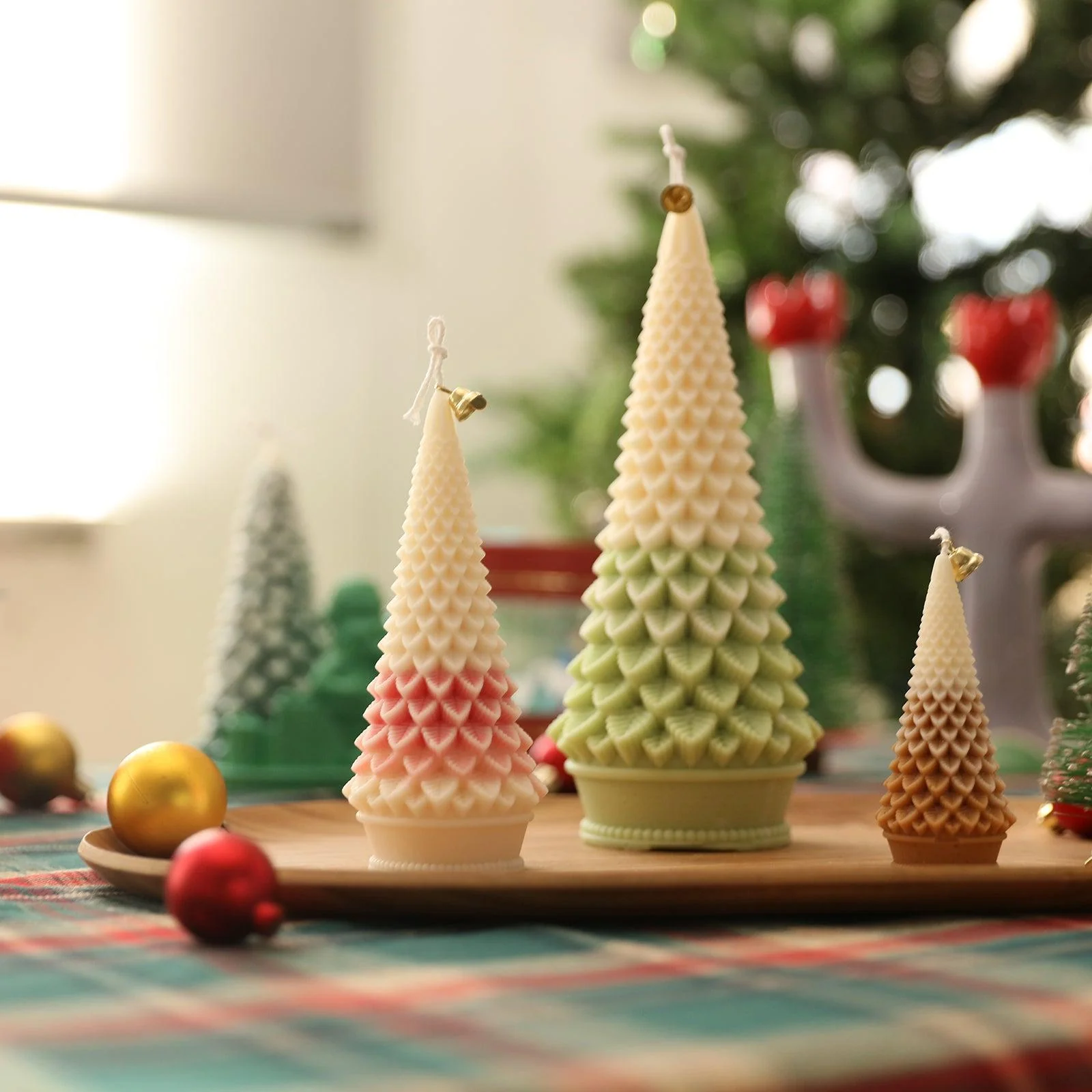 4'' Conical Christmas Tree Candle Silicone Mold - Image 7