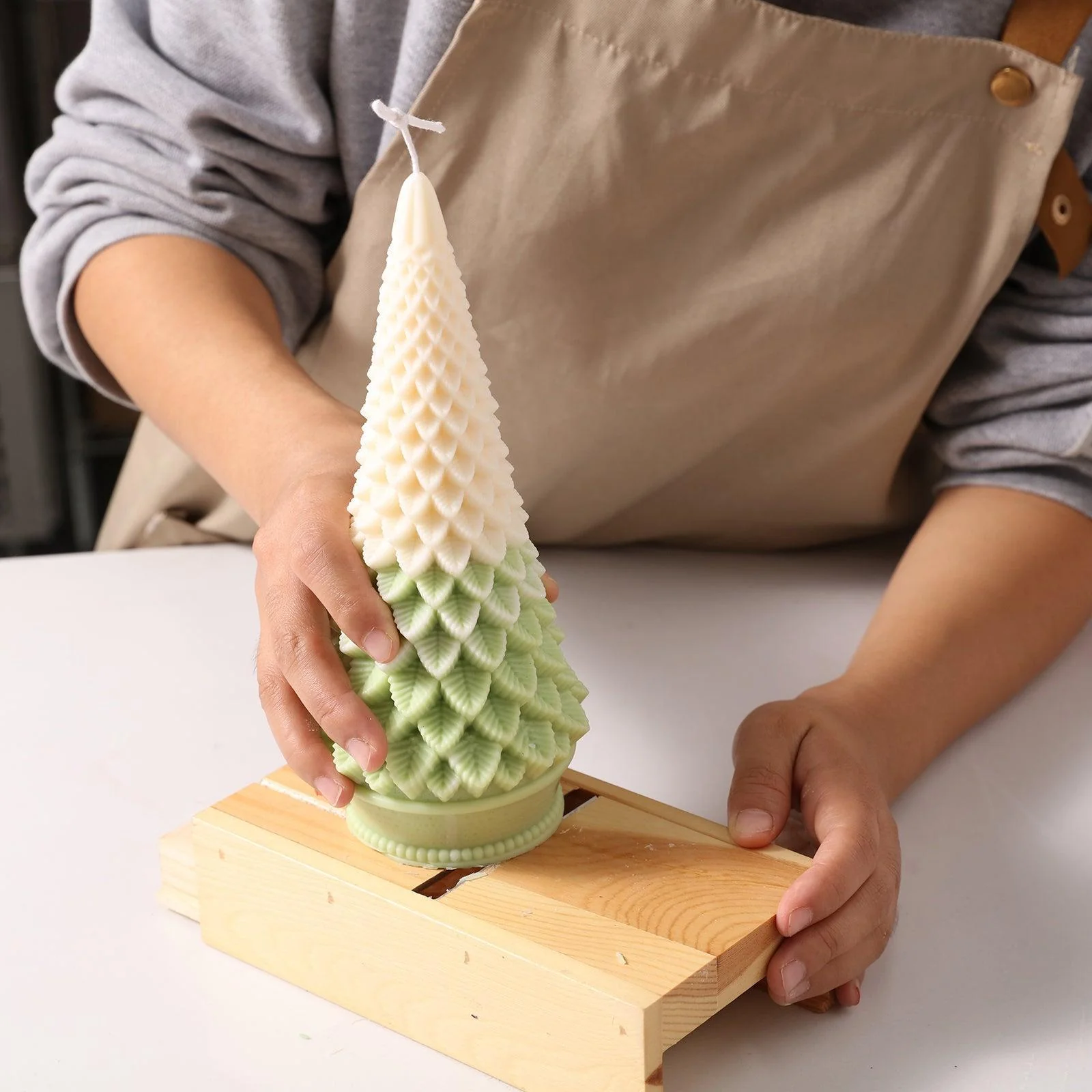 Conical Christmas Tree Candle Silicone Mold - Image 2