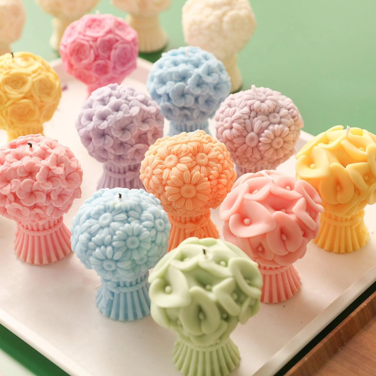 Daisy Bouquet Flourishing Candle Silicone Mold - Image 8