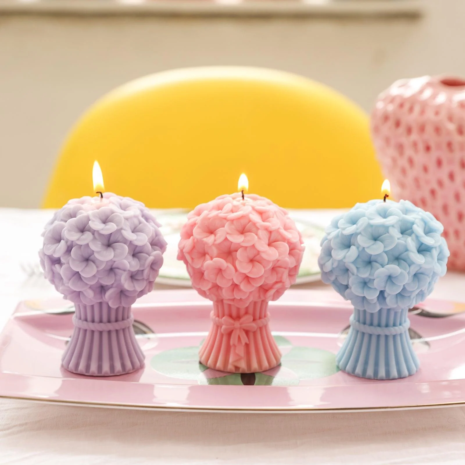 Hydrangea Bouquet Flourishing Candle Silicone Mold - Image 4