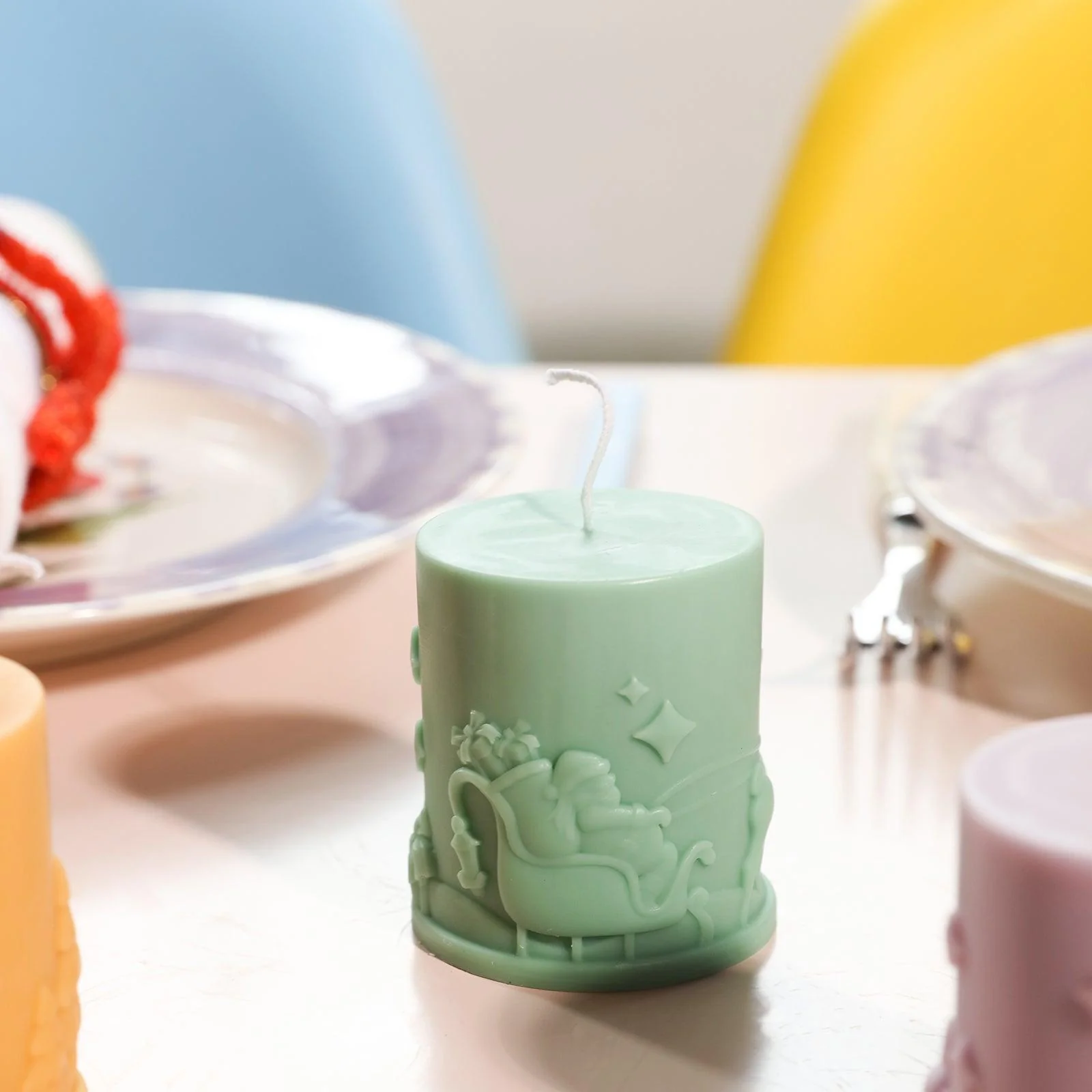 Embossed Christmas-themed Pillar Candle Mold - Image 4