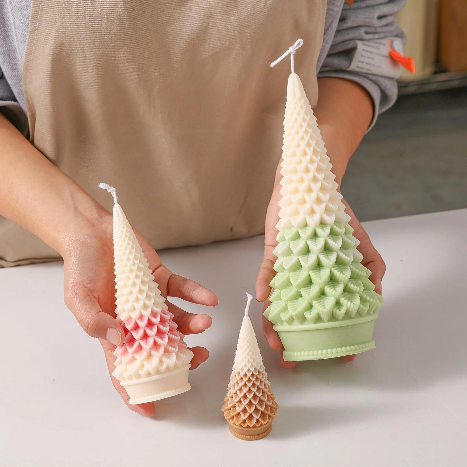 9'' Conical Christmas Tree Candle Silicone Mold - Image 3