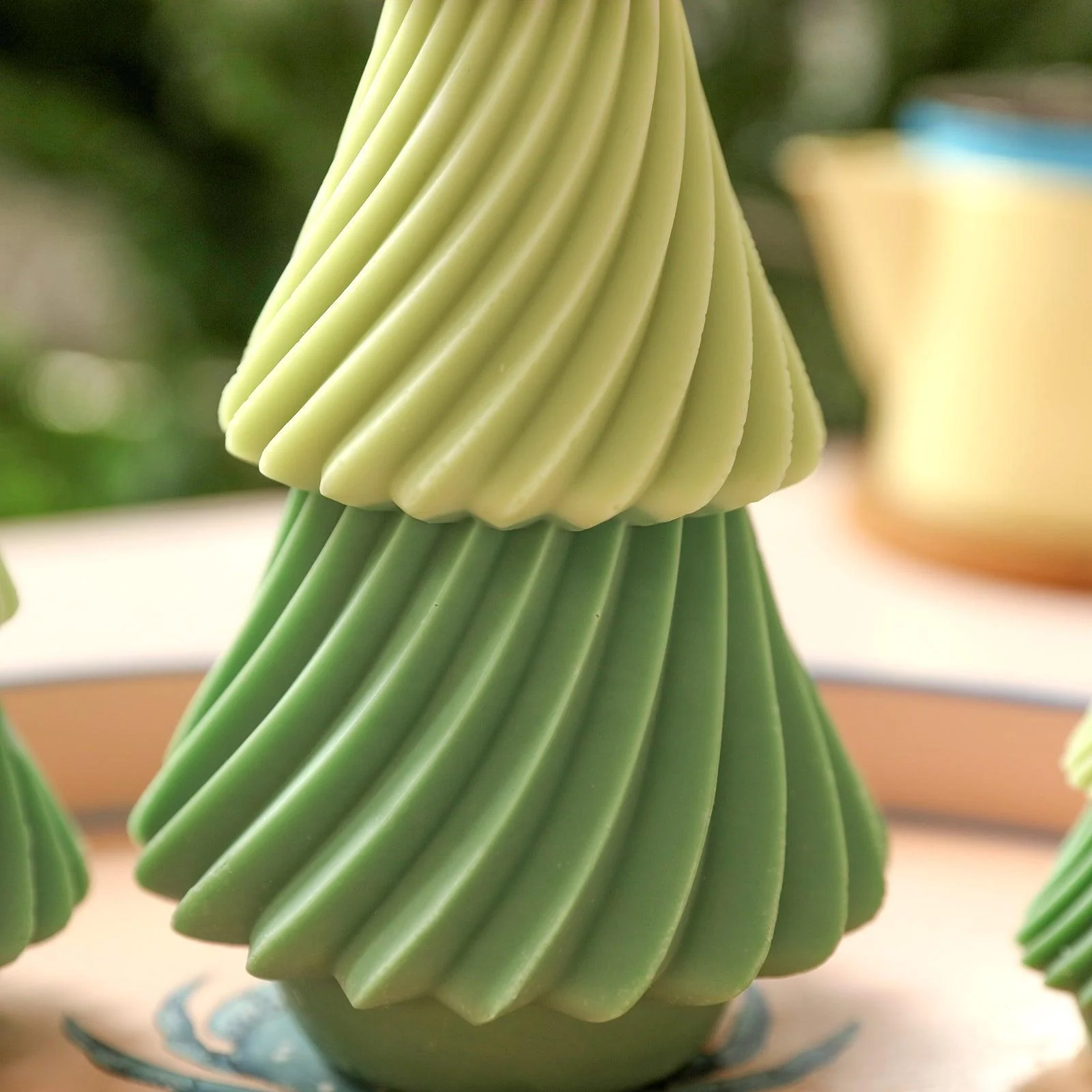 8.5'' Evergreen Christmas Tree Candle Silicone Mold - Image 7
