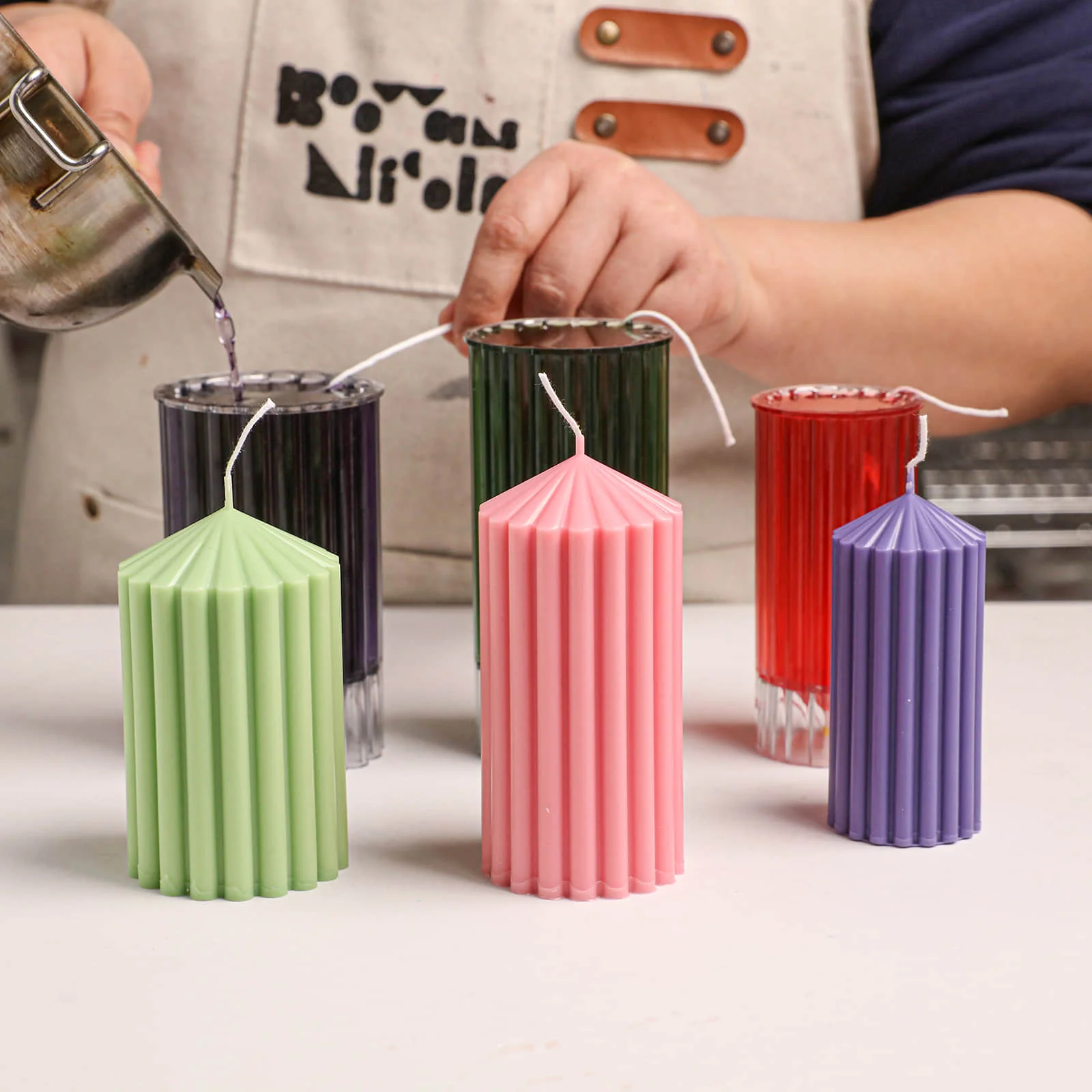 Classic Fluted Acrylic Pillar Candle Mold - Image 4