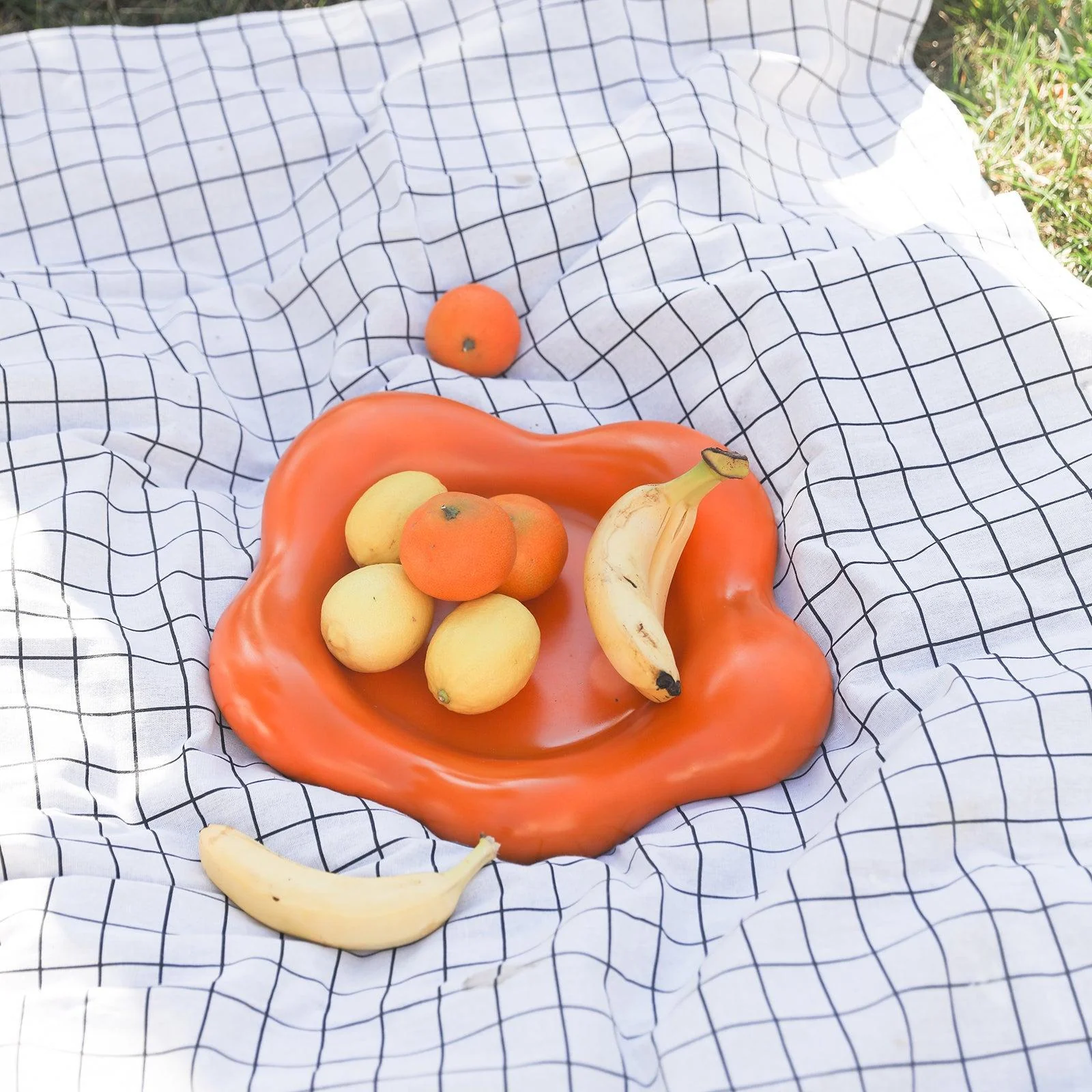 Large Curved Flower Silicone Tray Mold - Image 6