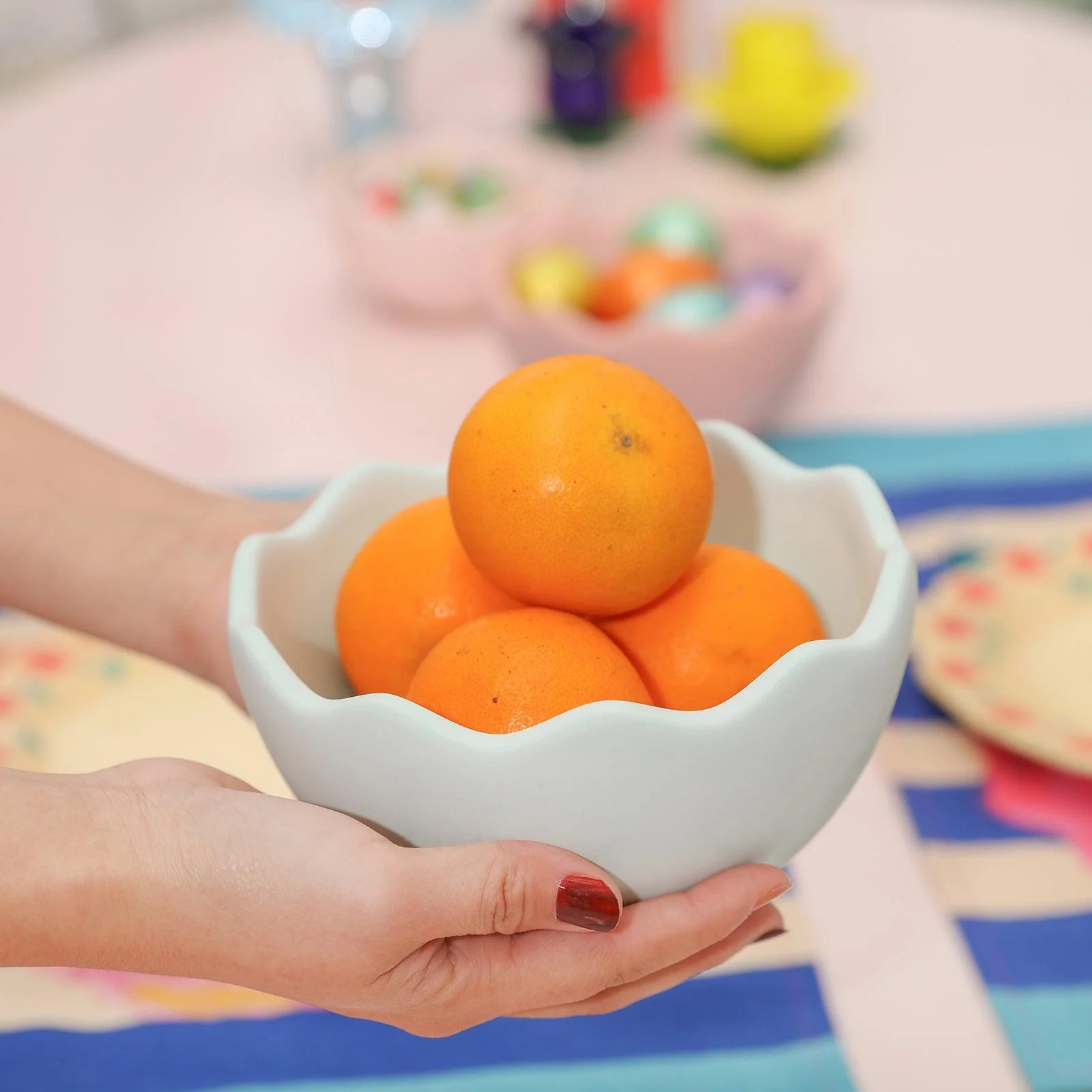 Large Eggshell Shaped Round Silicone Bowl Mold - Image 7