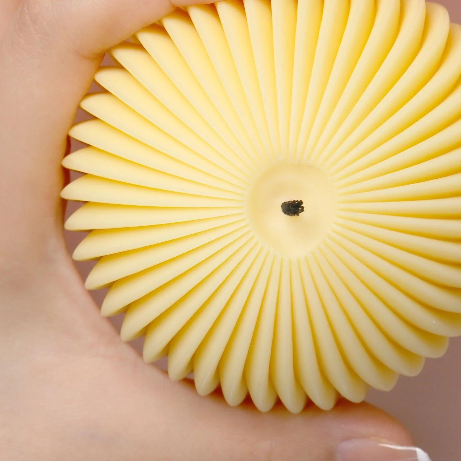 Spiral Balloon Candle Silicone Mould - Image 4