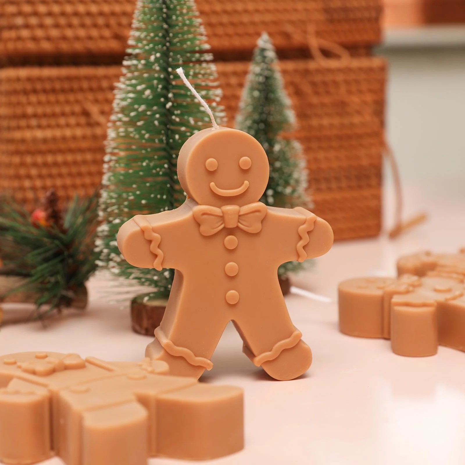 The Gingerbread Papa Silicone Candle Mold - Image 4