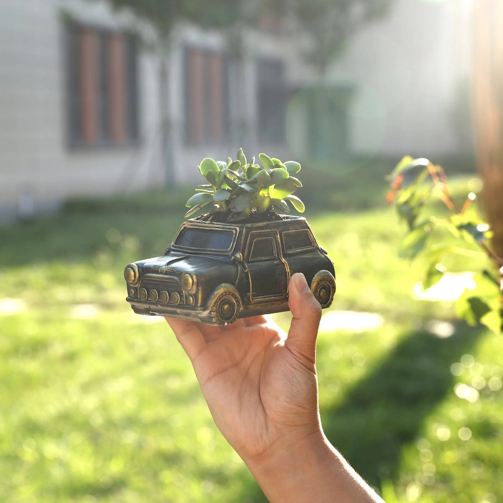 Retro-styled Car-Shaped Plant Pot Silicone Mold - Image 6