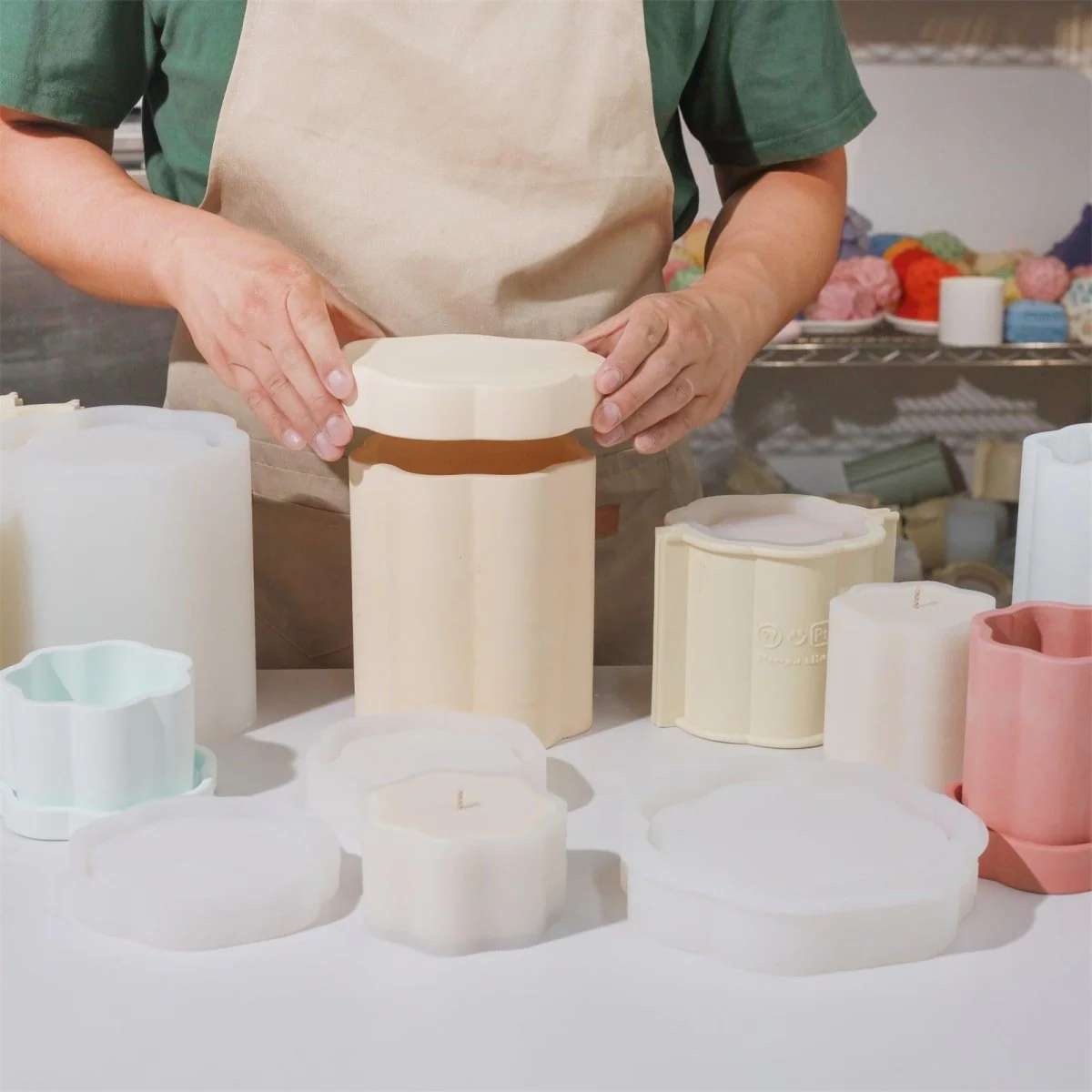 Floral Column Candle Jar Silicone Mold - Image 3