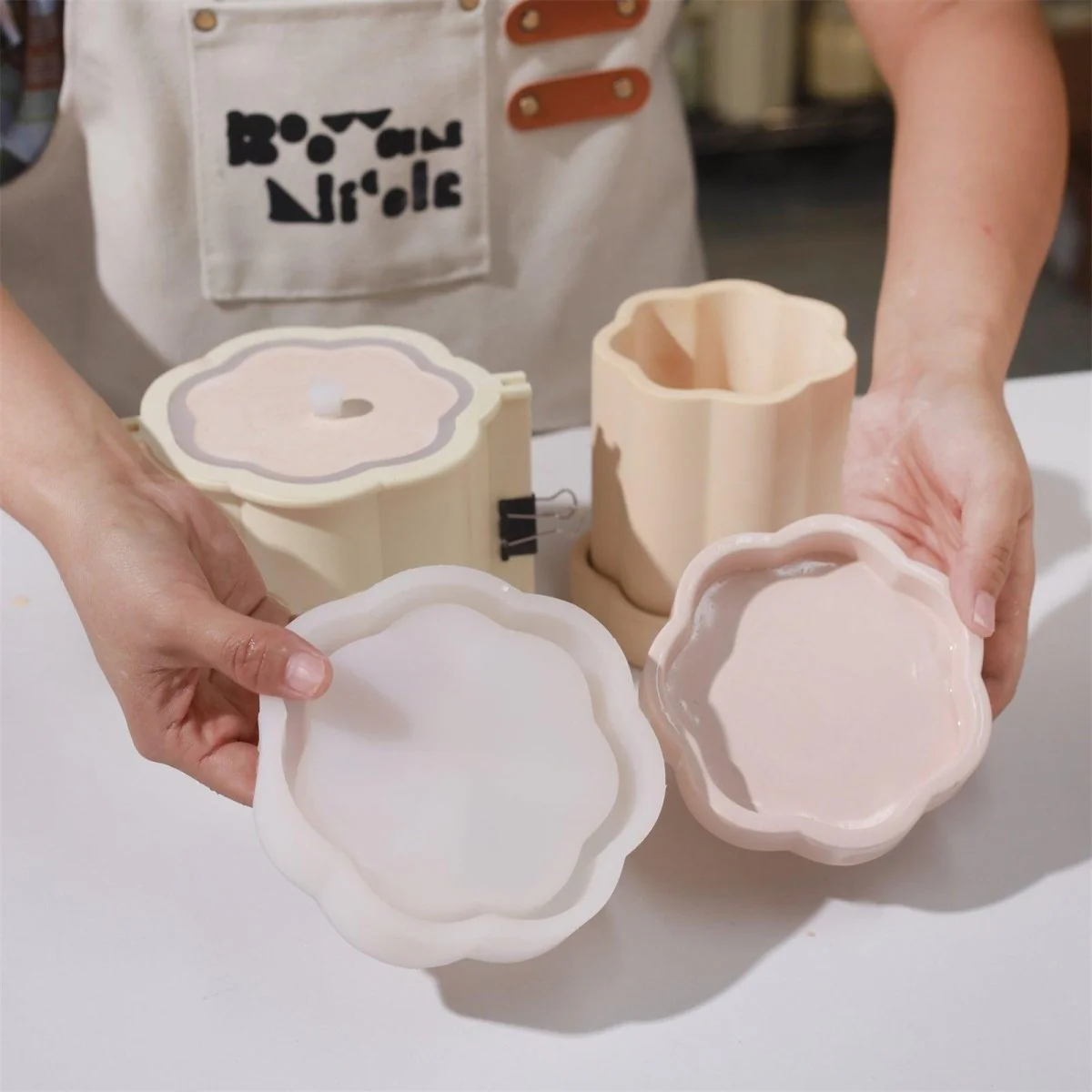 Medium Floral Column Plant Pot Silicone Mold - Image 3