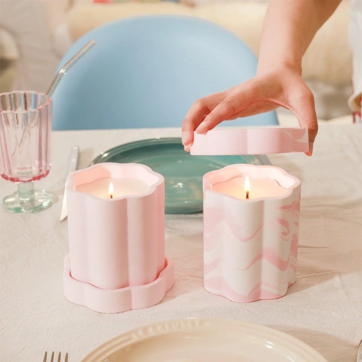 Medium Floral Column Candle Jar Silicone Mold with 15oz Candle Refill Mold - Image 6