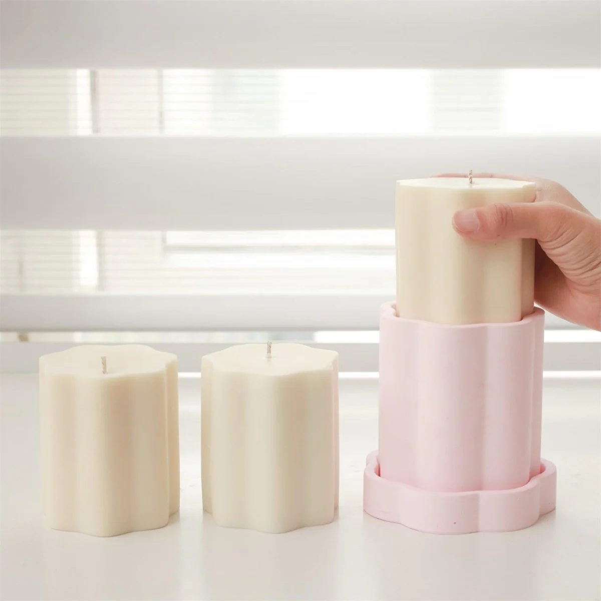 Medium Floral Column Candle Jar Silicone Mold with 15oz Candle Refill Mold - Image 7