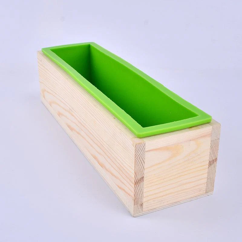 Soap Making Kit Set Silicone Mold with Cutting Box and 2 Cutters - Image 3