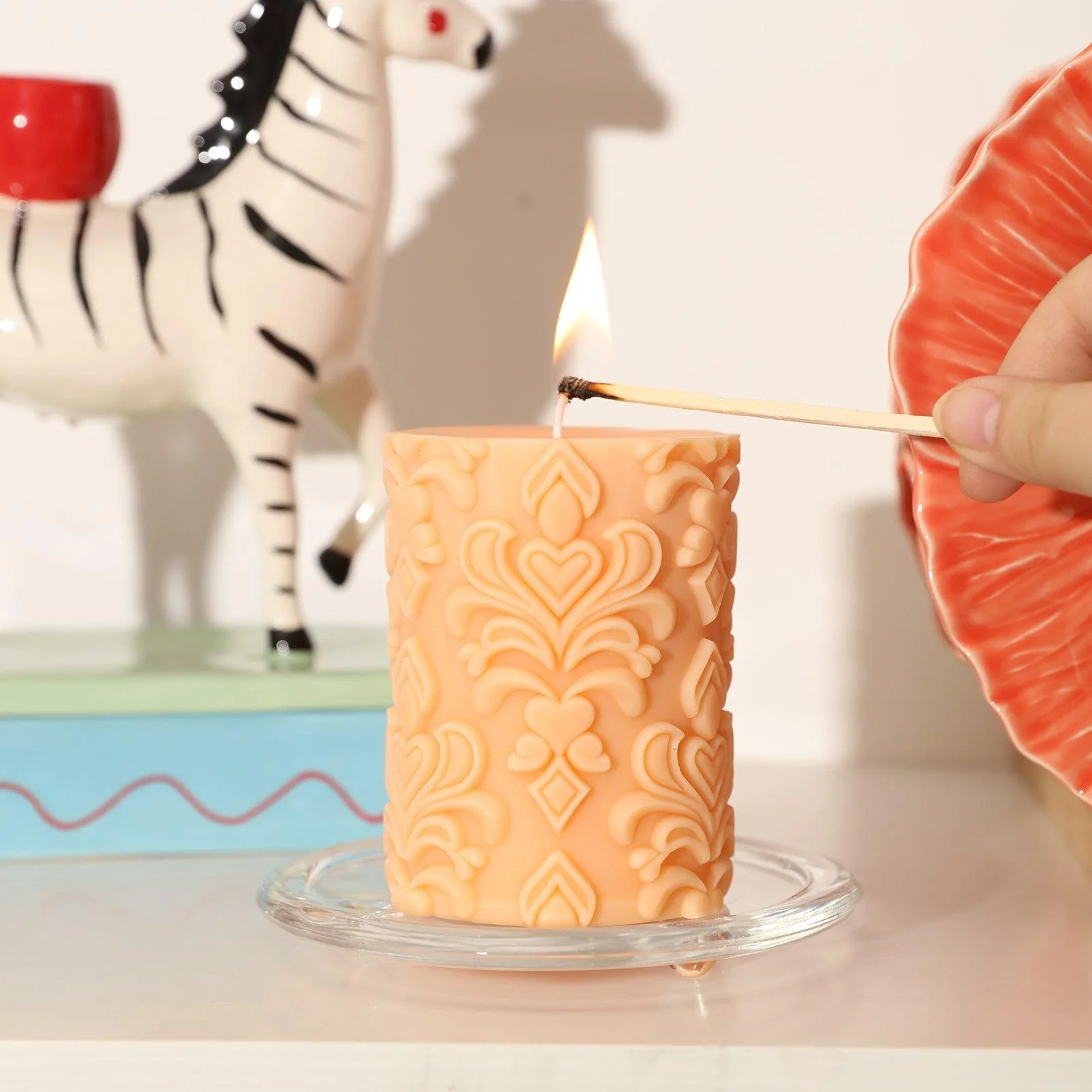 Short Elegance Patterned Relief Pillar Candle Silicone Mold - Image 4