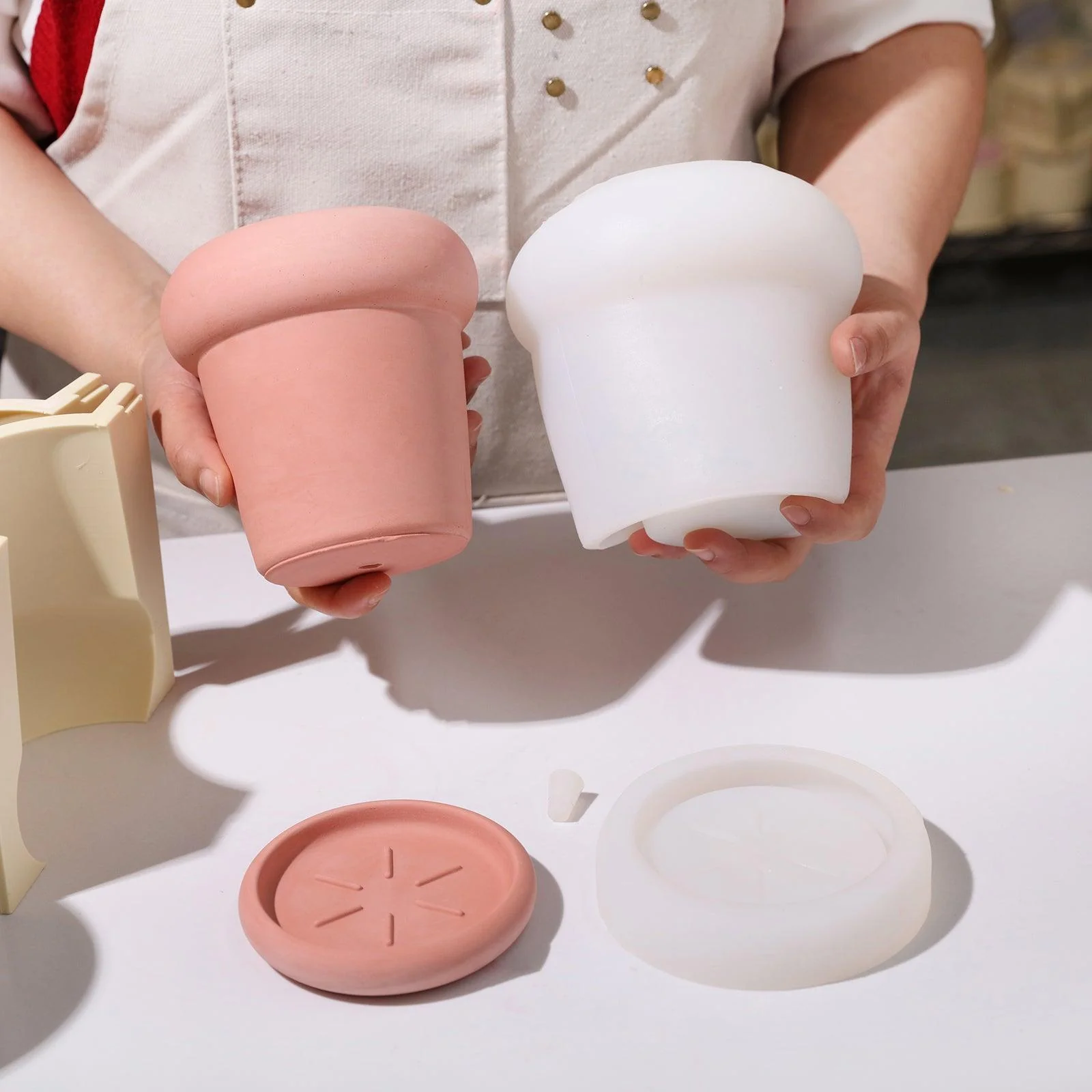 Tall Botanic Column Plant Pot Silicone Mold - Image 3