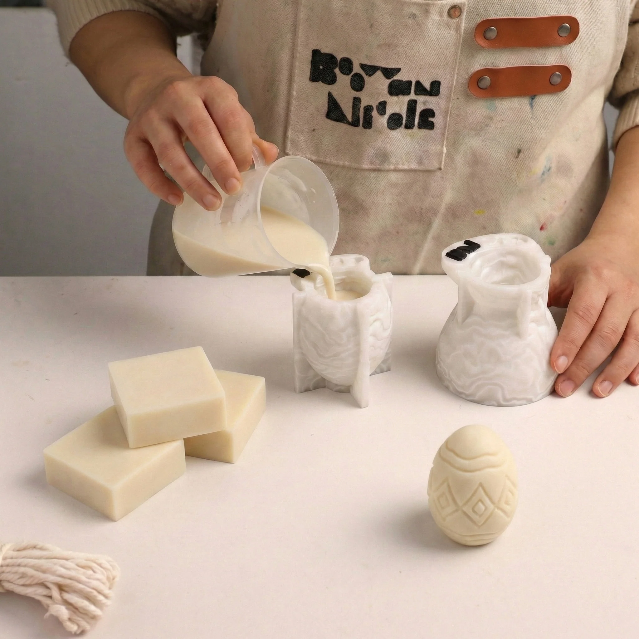 Classic Patterned Egg Soap & Egg Cup Soap Dish Silicone Mold Set - Image 4
