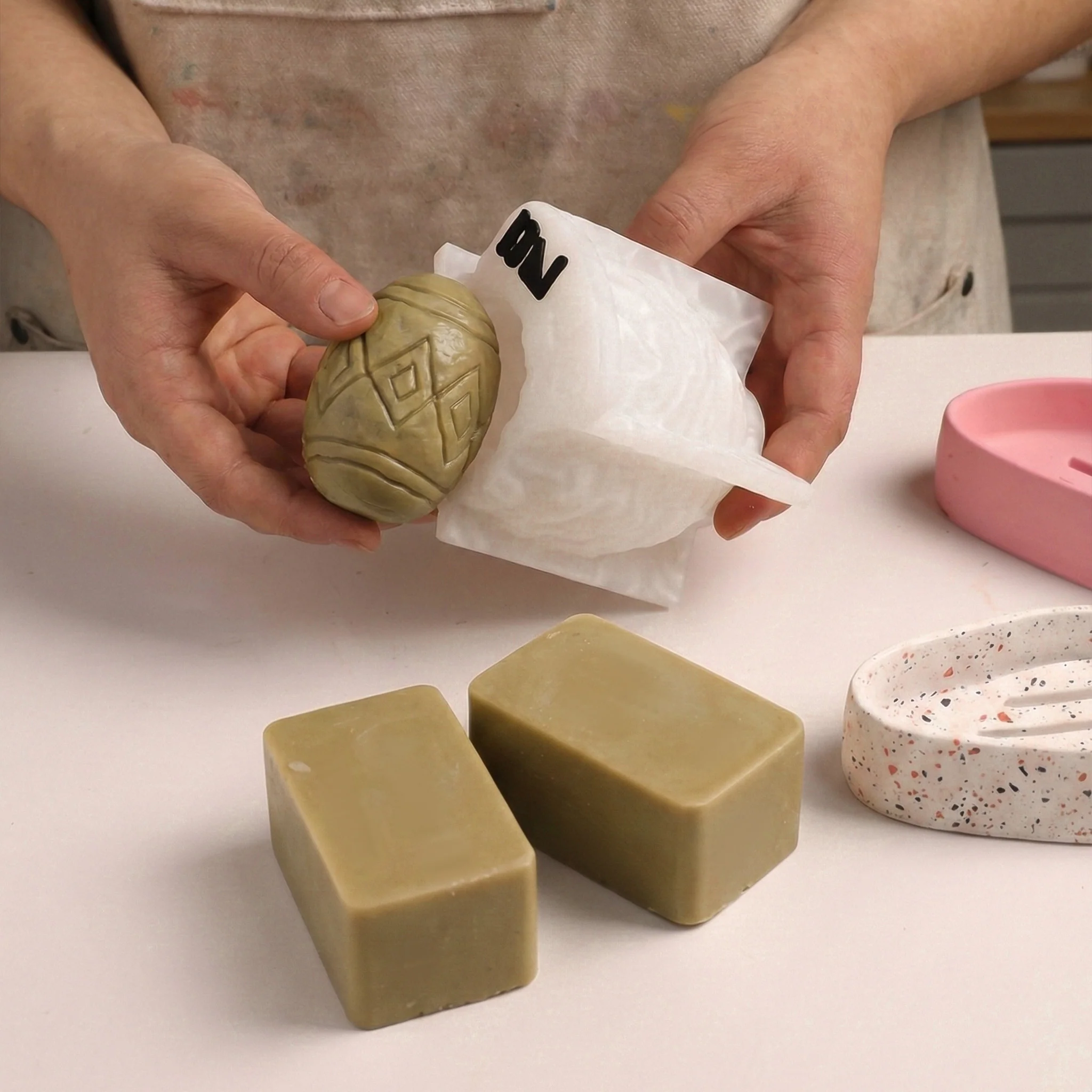 Classic Patterned Egg Soap & Egg Cup Soap Dish Silicone Mold Set - Image 5