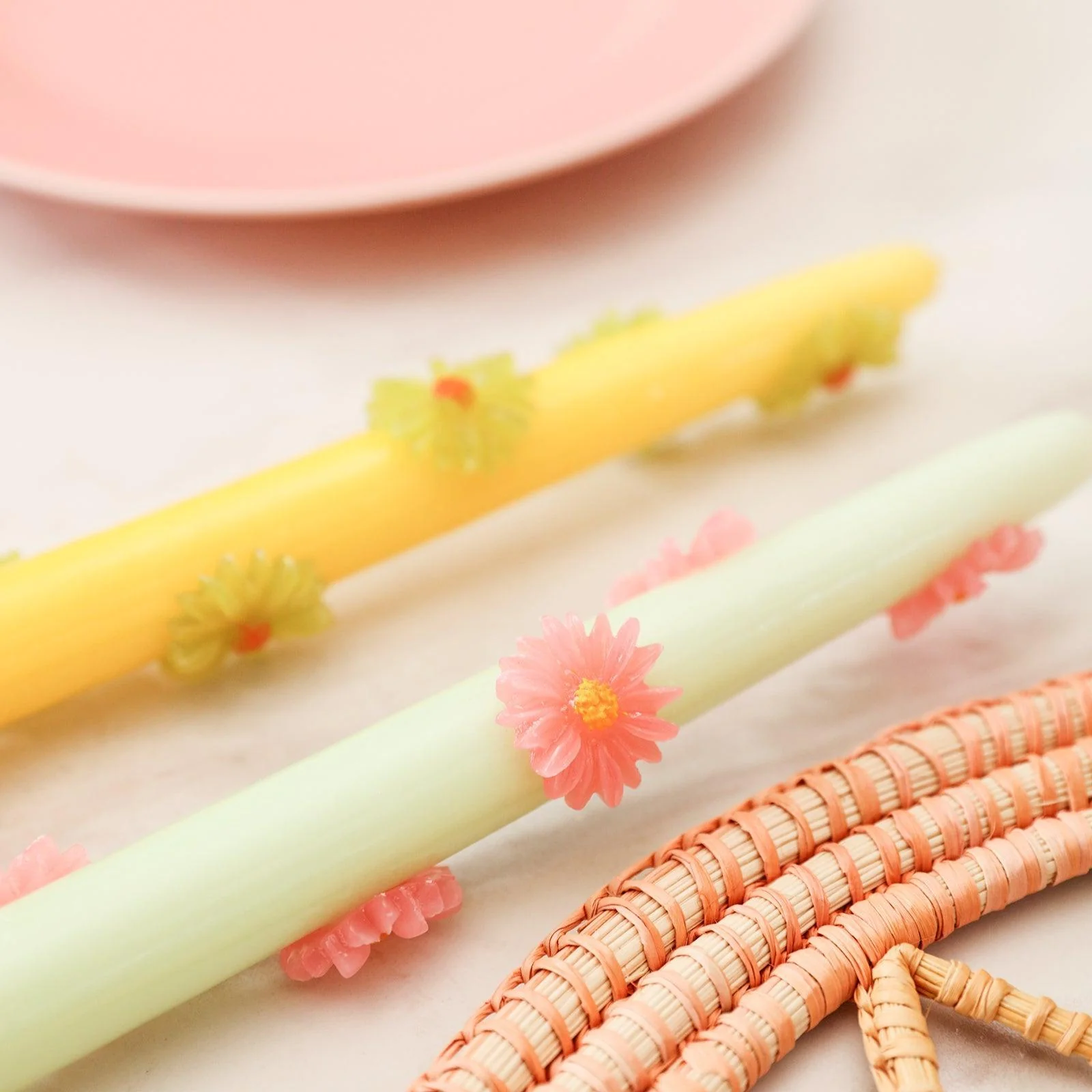 BLOSSOM Taper Candle Daisy Delight - Set of 2 - Soft Mint & Sunshine Yellow-Long Version - Image 5